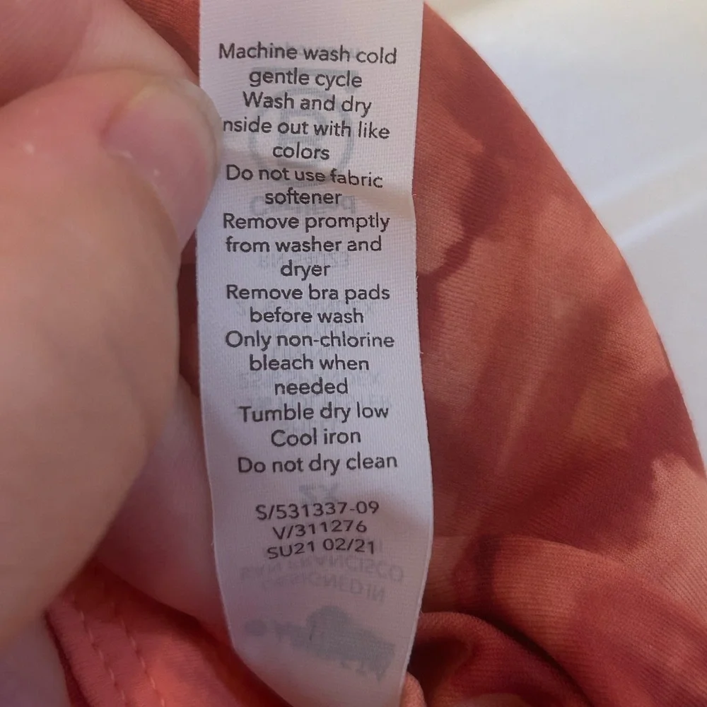 NWT Athleta Exhale sports bra, size 2X, D/DD - Picture 6 of 6